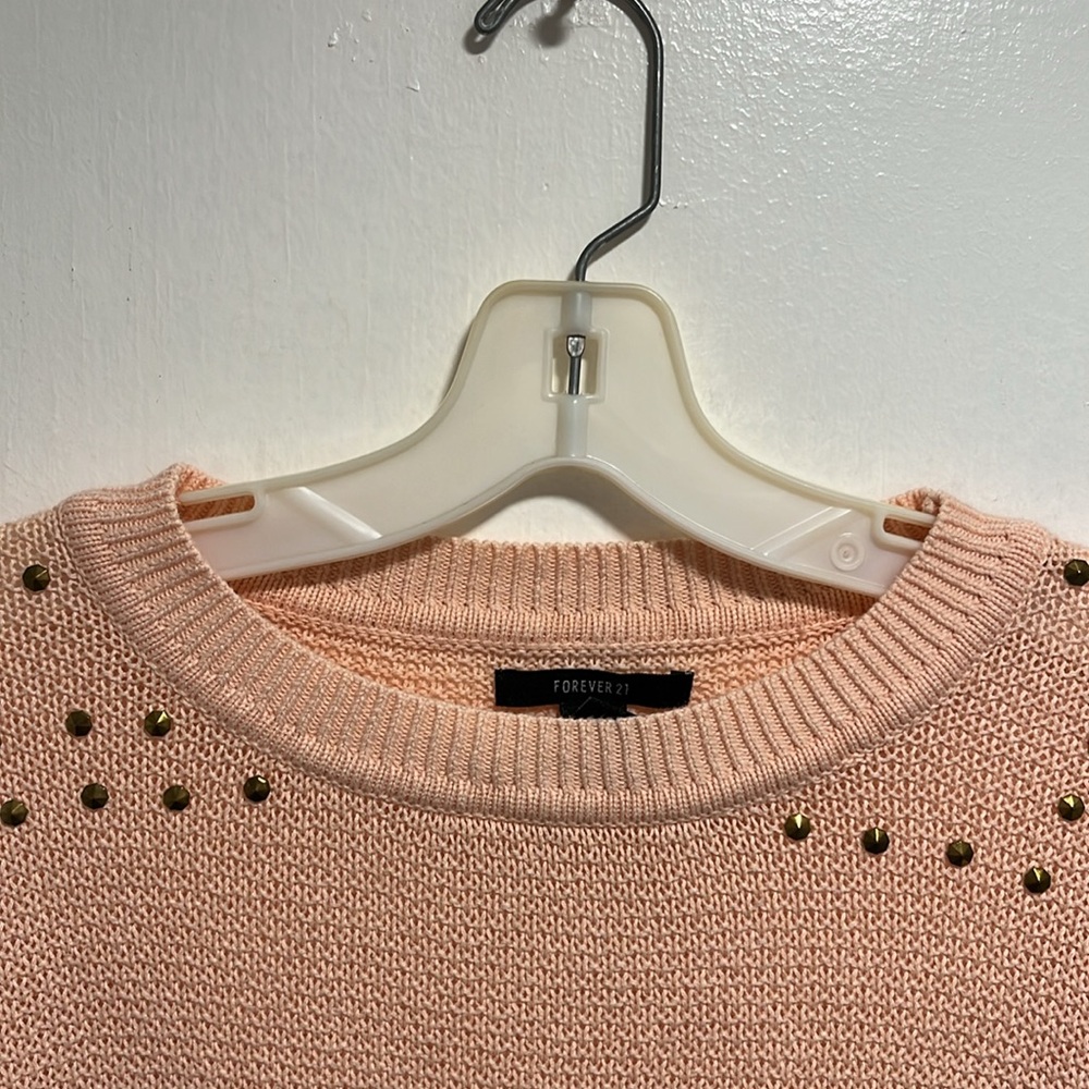 Forever 21 Sweater - Picture 3 of 12